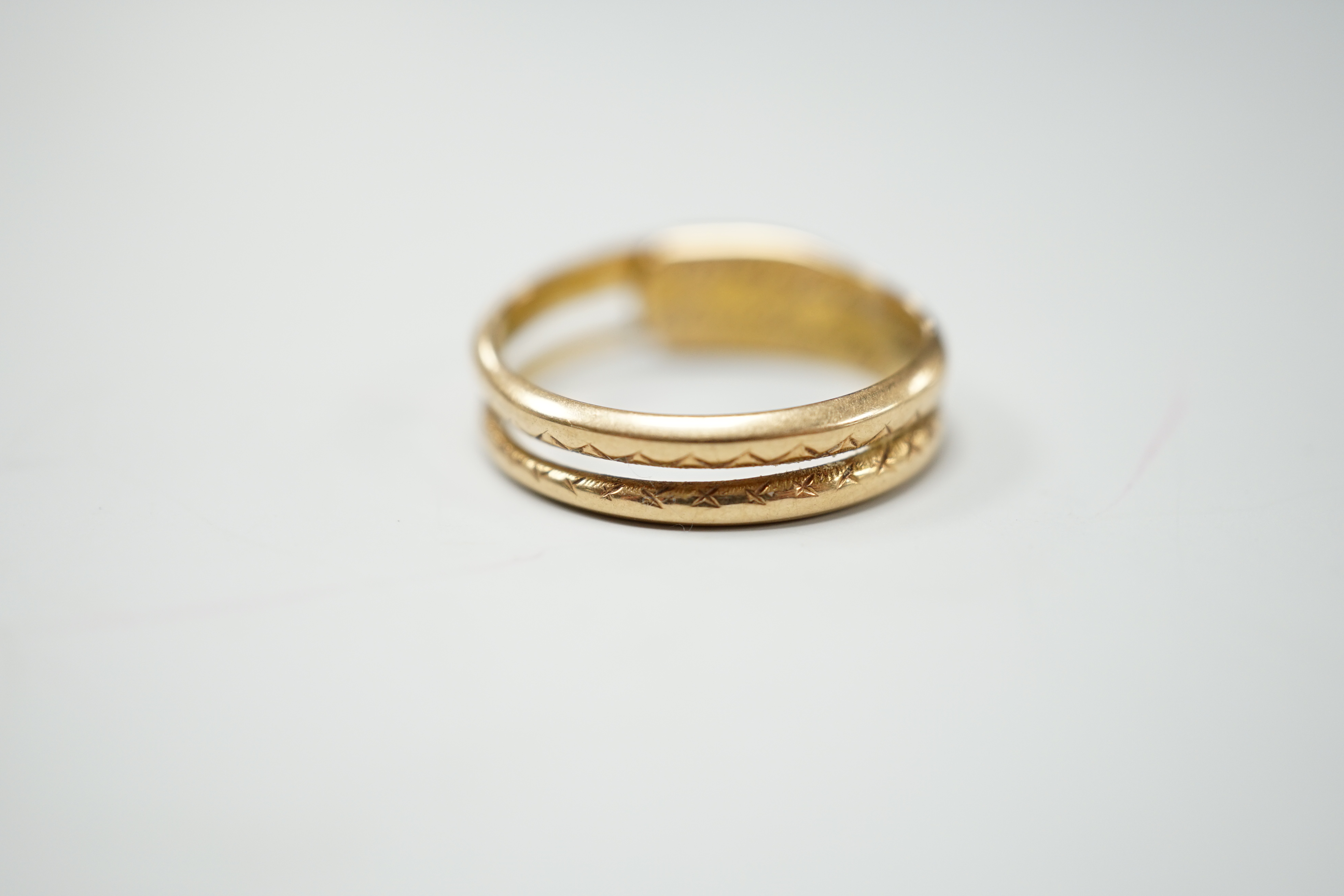 An early 19th century gold memorial ring, with small hairwork panel and inscription for Mary Goodwyn, Obt.30 Nov 1816 Aet 85, size N, gross 3.2 grams